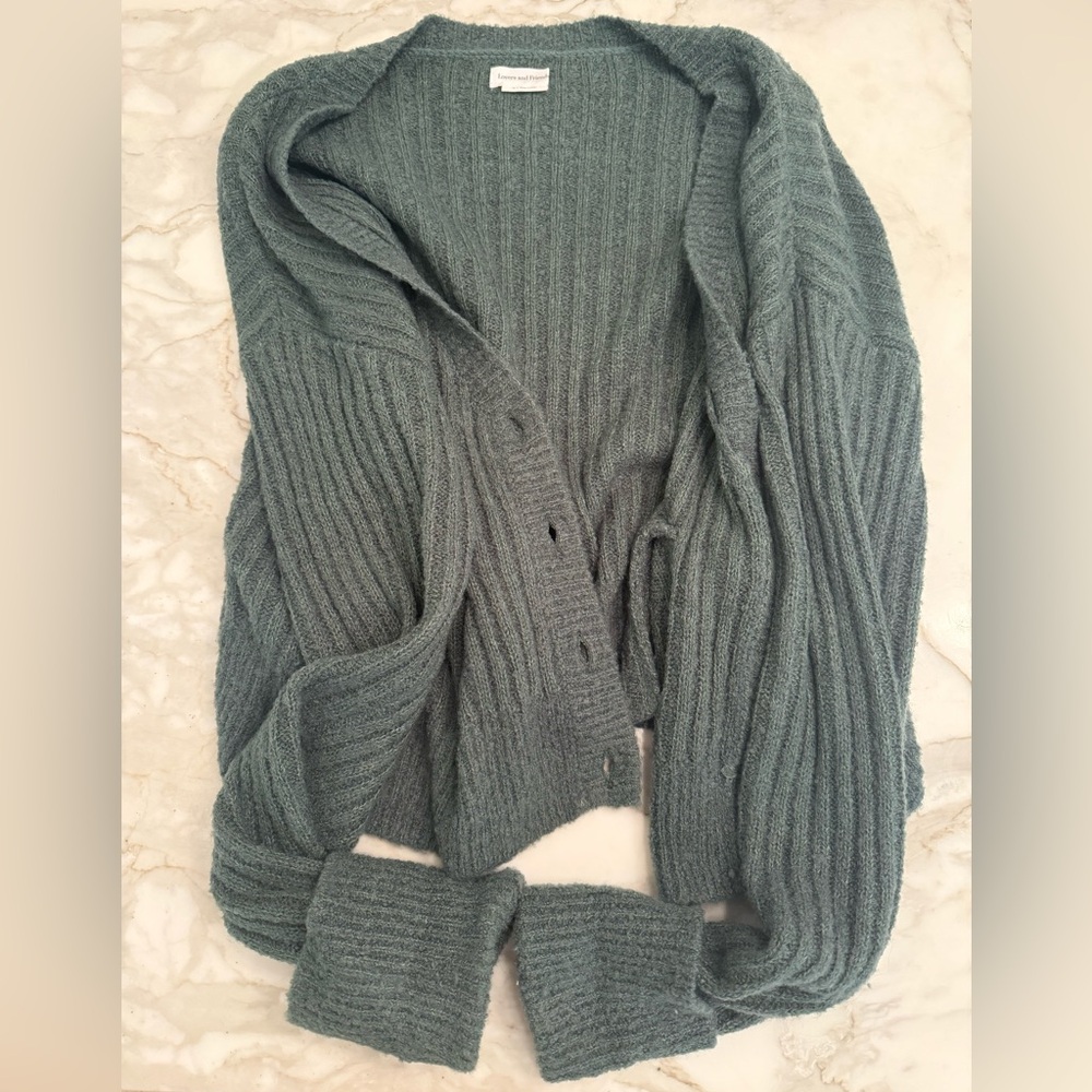 Women's Ribbed Knit Sweater - Green